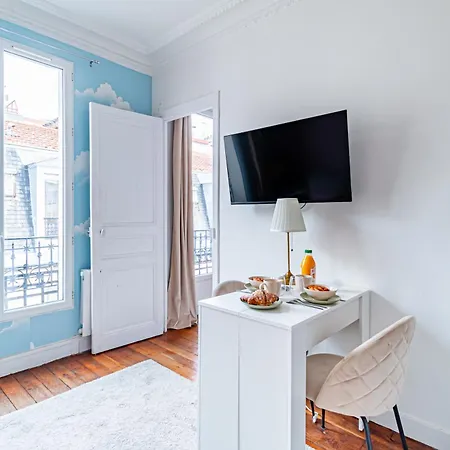 Apartment Flat Next To Montparnasse Train Station Paris