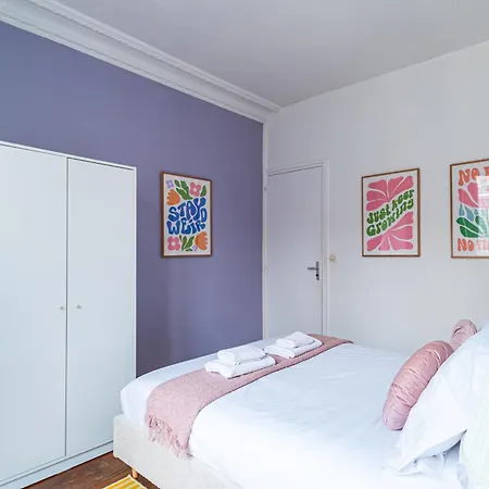 Flat Next To Montparnasse Train Station Paris